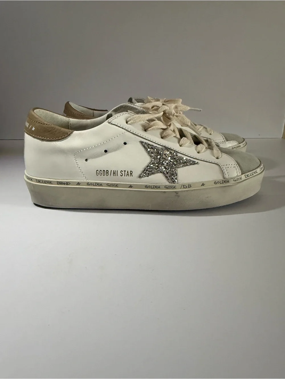 Golden Goose Hi Star Glitter Star Leather Sneaker in White and Beige size eur 38